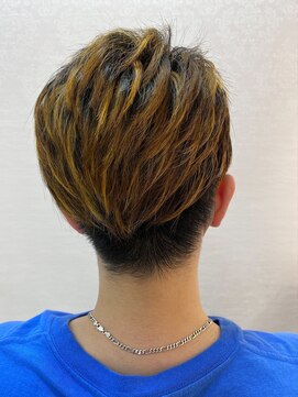 ヘアーメイク クリア(Hair Make Clear) ツーブロックショート×ハイライト