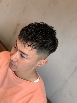 宮崎理容院 オークス店 【メンズ】フェードクロップパーマ