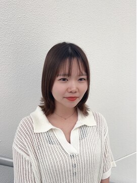 シュシュ 宜野湾店(chou chou) カール/セミディ/シアーカラー/姫カット沖縄宜野湾