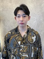 センターパート×毛流れパーマ