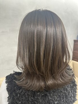 インビテーション(invitation) くびれヘア◎くすみ系カラー