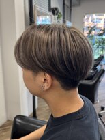 トエ(toe)&nbsp;【メンズ】刈り上げマッシュとハイライト