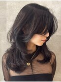 ハイレイヤーウルフ/セミロング/ミディアム/大人くびれヘア/黒髪