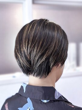 コハク(COHAQ BEAUTY AND RESORT) ハンサムショート/大人ショート/襟足スッキリショート/湘南