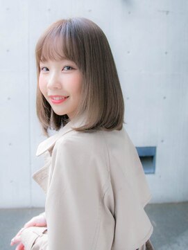 ルティア(Lutia) シースルーバング アッシュベージュ