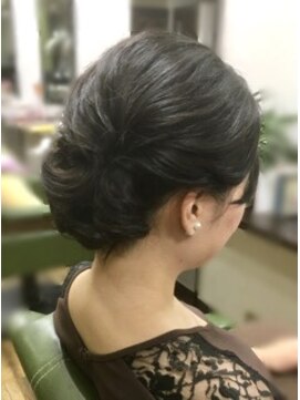 ポンパデュール ヤゴト(Pompadour YAGOTO) シンプルアップスタイル