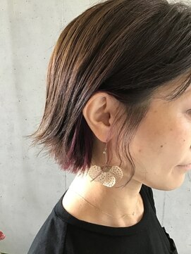 ヴォージュアーム(VOGES ame) ピンクオレンジのインナーカラー×ボブ