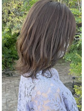 ガレリアエレガンテ 可児店(GALLARIA Elegante) ショートから伸ばしたい方にオススメ　ミディアムレイヤーボブ