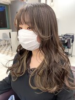 ジゼル 博多筑紫口店(GiseL)&nbsp;インナーカラー【博多駅筑紫口】@halu_the_world