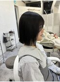 暗髪パツっとボブ