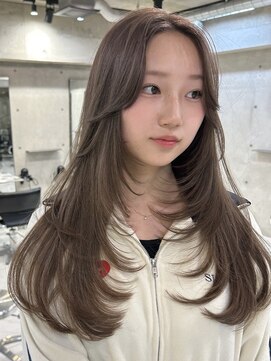 サイン 渋谷(SIGN) ザクザクレイヤーカット巻き方簡単ロング韓国アイドル表参道渋谷