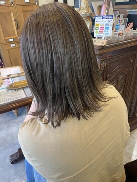 ハグヴィアン(HUG BIEN) アッシュベージュがオススメ