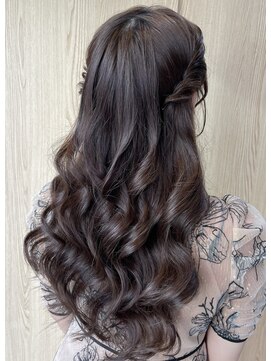 カリーノ 表参道(CARINO) ハーフツイン・ヨシンモリ