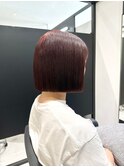 ぱつっとボブ／ボルドーカラー／暖色カラー