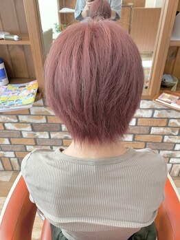 リーフ(LEAF)の写真/【カット+カラー+トリートメント】が8000円!!カラーだけでなく、トリートメントまで出来てこの価格はお得◎