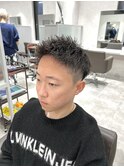短髪黒髪ジェットツイスト