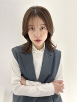 ビューナゴヤ 名駅(VIEW NAGOYA)&nbsp;レイヤーカット/外ハネレイヤー/くびれヘア/切りっぱなし