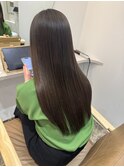【 YUCCA 】大人可愛い20代30代40代 ミディアム/切りっぱなし