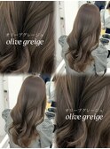 オリーブグレージュ