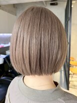 エリマバイフィフス 調布(elima by fifth) 調布イルミナカラーレイヤーボブウルフショートカットベージュ