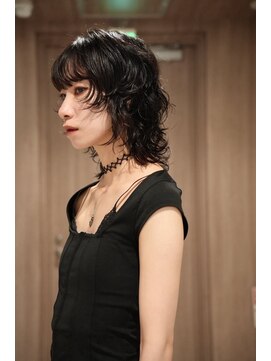 ウーズ ハラジュク(Ooze.HARAJUKU) ハッシュカットグレージュデザインカラーツートーンカラー原宿