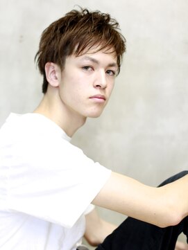 バース(BIRTH) 天神 [ BIRTH ]  控えめな刈り上げ x ツーブロック