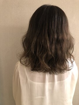 ロンド 銀座(Lond) ディープブルー×マット♪ 担当 伊原