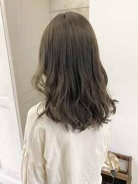 ベック ヘアサロン(BEKKU hair salon) 艶と透明感のある赤みを抑えた大人アッシュグレー