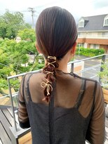 ハチ(hachi) ちょっとしたお呼ばれ崩れずまとまるヘアアレンジ女子会・同窓会