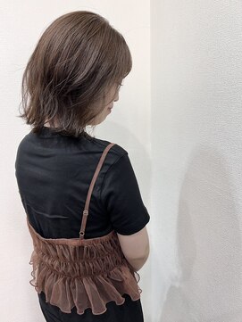 ミント(mint.) 大人可愛い*スモーキーベージュ*外ハネボブ*十条*