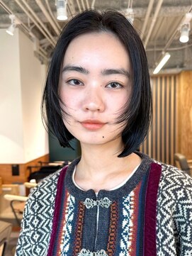 ノイカーム(noi Calm) 顔周りレイヤーカットグレージュカラーくびれボブショートカット