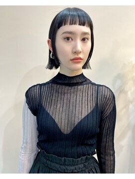 イギー(igggy) 切りっぱなしボブ×オン眉バング