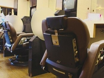 ハッピー ヘアーサロンの写真/＜門真市/古川橋＞駅チカ＊駐車場ありで遠方からも多数ご来店！男性が通いたくなるバーバーサロン◆