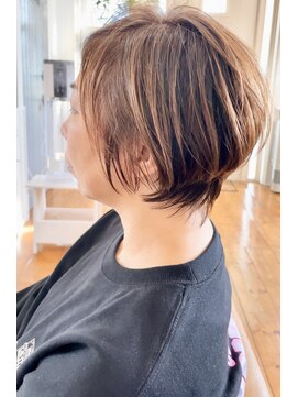テラス(Terasu) 函館/ショートボブ/ハイライト/透明感/ヘッドスパ