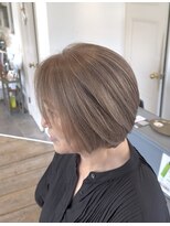 ヴィコロ(vicolo) 白髪ぼかし/ミルクティーべージュ/60代