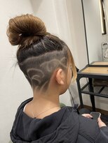 シェリー(Cherie)&nbsp;刈り上げ女子