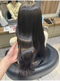 透明感×ツヤ感でつくる大人かわいい髪色♪