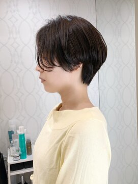 ジーナ 渋谷 表参道(JINA) 大人ショートボブ/ハンサムショート/前髪なし/30代40代50代