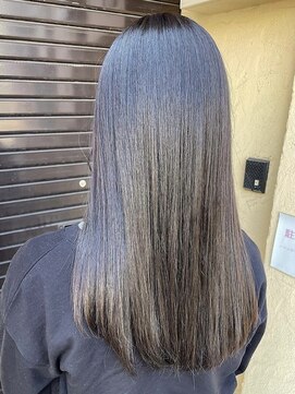 アオゾラヘアー フジサキグウ(AOZORA HAIR FUJISAKIGU) うる艶 ダークカラー 美髪ストレート 学生さんにおすすめ 10代