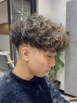 ラボヌールヘアーリアン 川越店(La Bonheur hair Lien) 【Lien 風呂田】スペインカール×スキンフェード☆