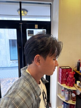 オーシャントーキョー(OCEAN TOKYO) 韓国マッシュフェザーパーマニュアンスパーマセンターパート黒髪