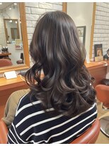 ヘアメイク フレンシア(hair make flencia)&nbsp;エレガントな輝き！大人の美艶ウェーブロング【085スタイル】