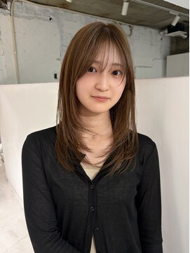 ヨーク(YOKE) [YOKE]レイヤーカットミディアムレイヤーシアーベージュ