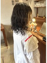 ウツギ(UTSUGI) 癖毛を活かしたパーマスタイル