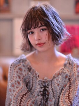 エイチ(H eitf) 原宿H[eitf]エイチ シースルーバング＊ウェーブショートボブ