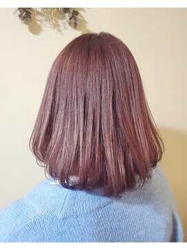 サーティーン(THIRTEEN) HUEグロス新色!春に人気なピンク♪ハイライトでさらに陰影を+