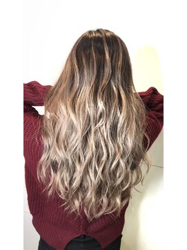 ラフ 難波店(LAFF) #黒髪#ボブルフ#ネビージュ#小顔#ワンレン