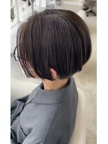 ヘアーアンドエステティック ヴェリス(hair&esthetic Velis)&nbsp;【Velis】大人女子にもオススメの前下がりショートボブアンプ