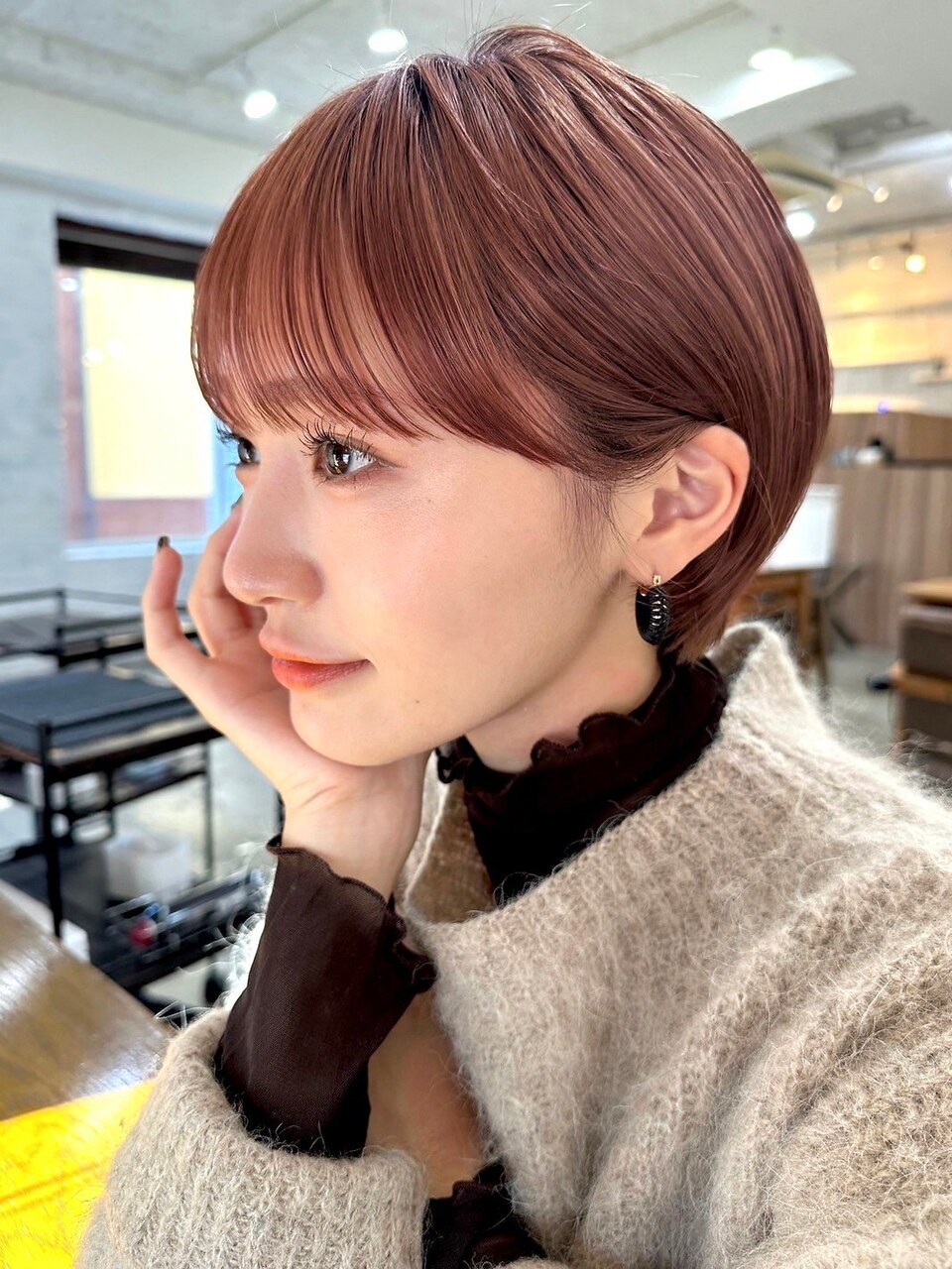 人毛ショート　ブラウン　未使用 無料試着| ヴィーナス 大人の小顔ヘルシーショート人毛MIXウィッグ