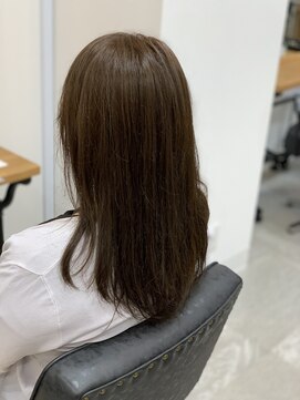 ウトシティ マットアッシュ